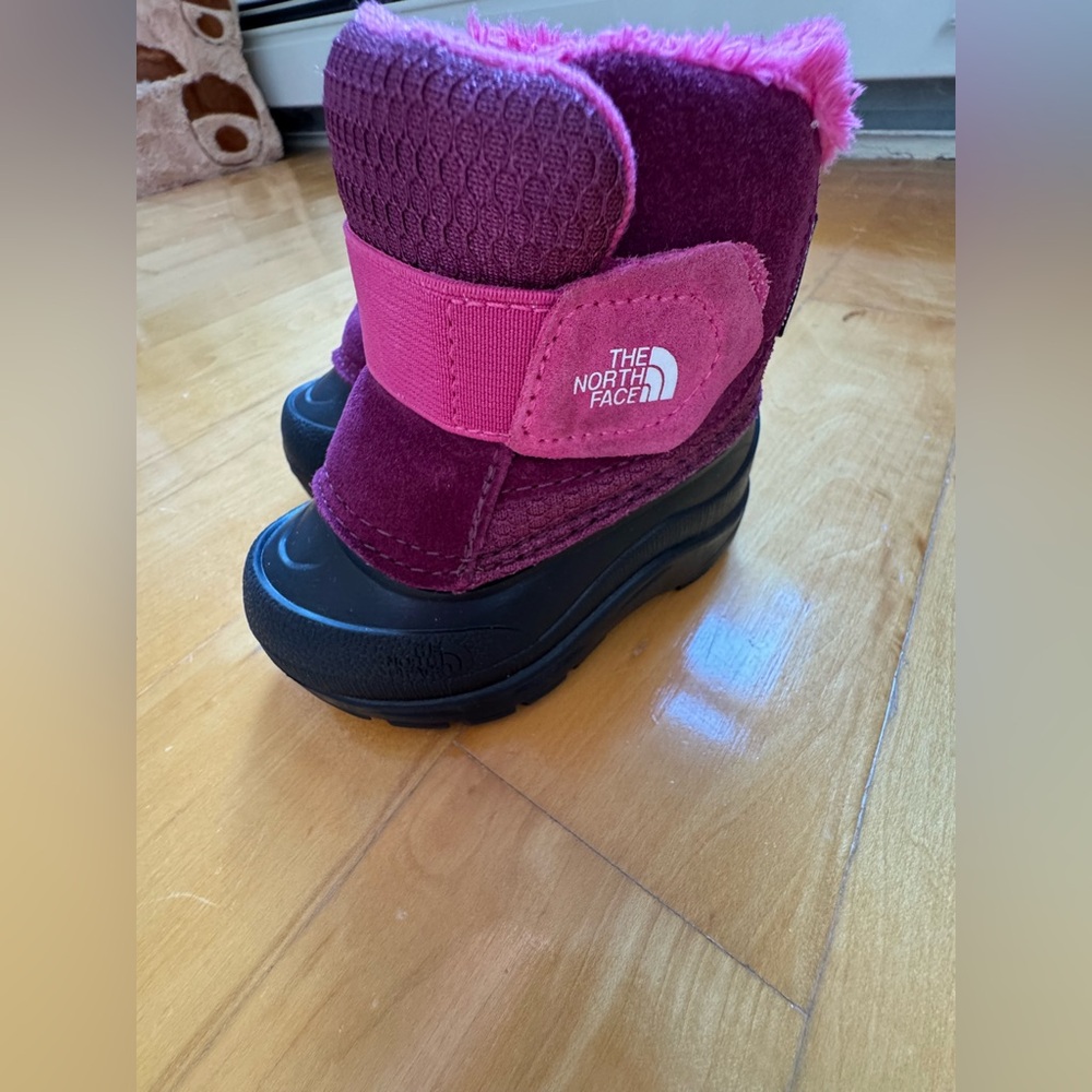The North Face Kids Boots - Pink and Black